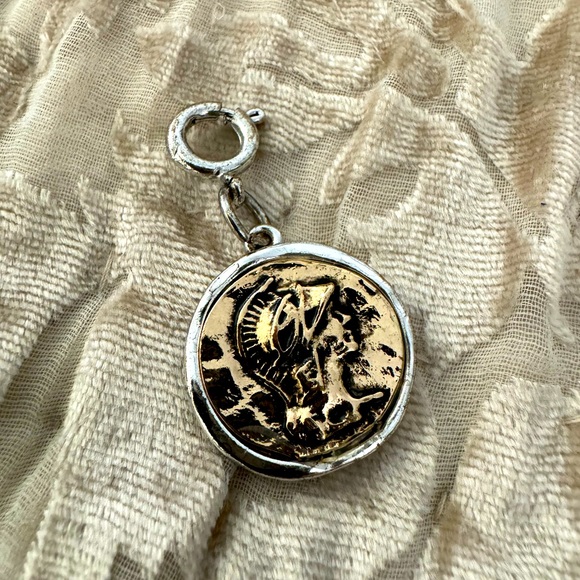 Waxing Poetic Charm - Picture 3 of 4